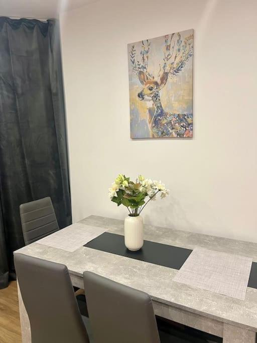 3 Personen Im Zentrum * Berlin